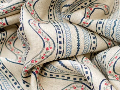 Delicate stripes with vintage rhythm