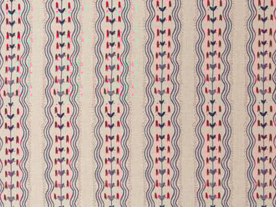 Hand-drawn stripes with breezy charm