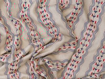 Hand-drawn stripes with breezy charm