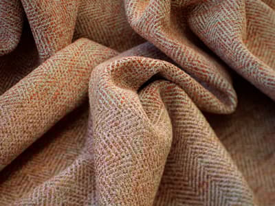 Herringbone weave in amaretti
