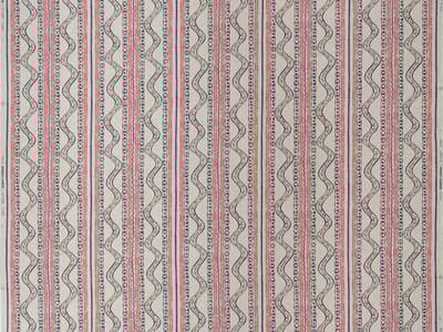 Delicate stripes with vintage rhythm