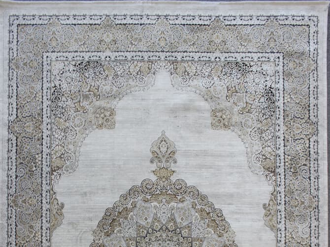 Luxury Persian rug
