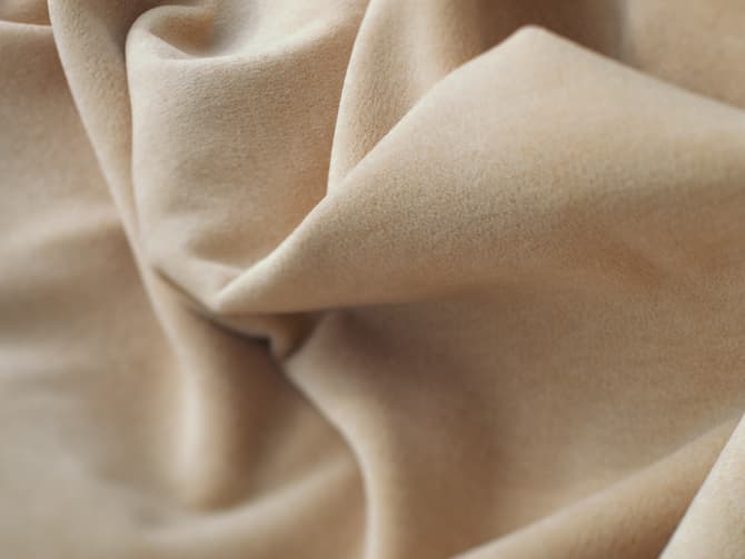 Luxurious high-pile velvet