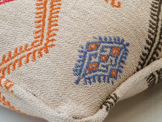 Striking patterned cushion