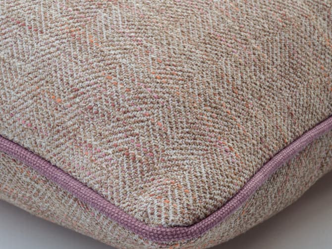 Cushion with herringbone weave in biscotti