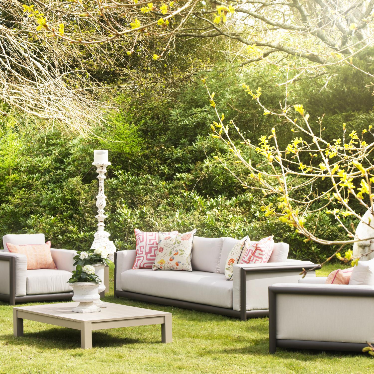 Reef Tropic Outdoor Hollowfibre Outdoor Cushion 55cm X 55cm - Andrew Martin Geometric