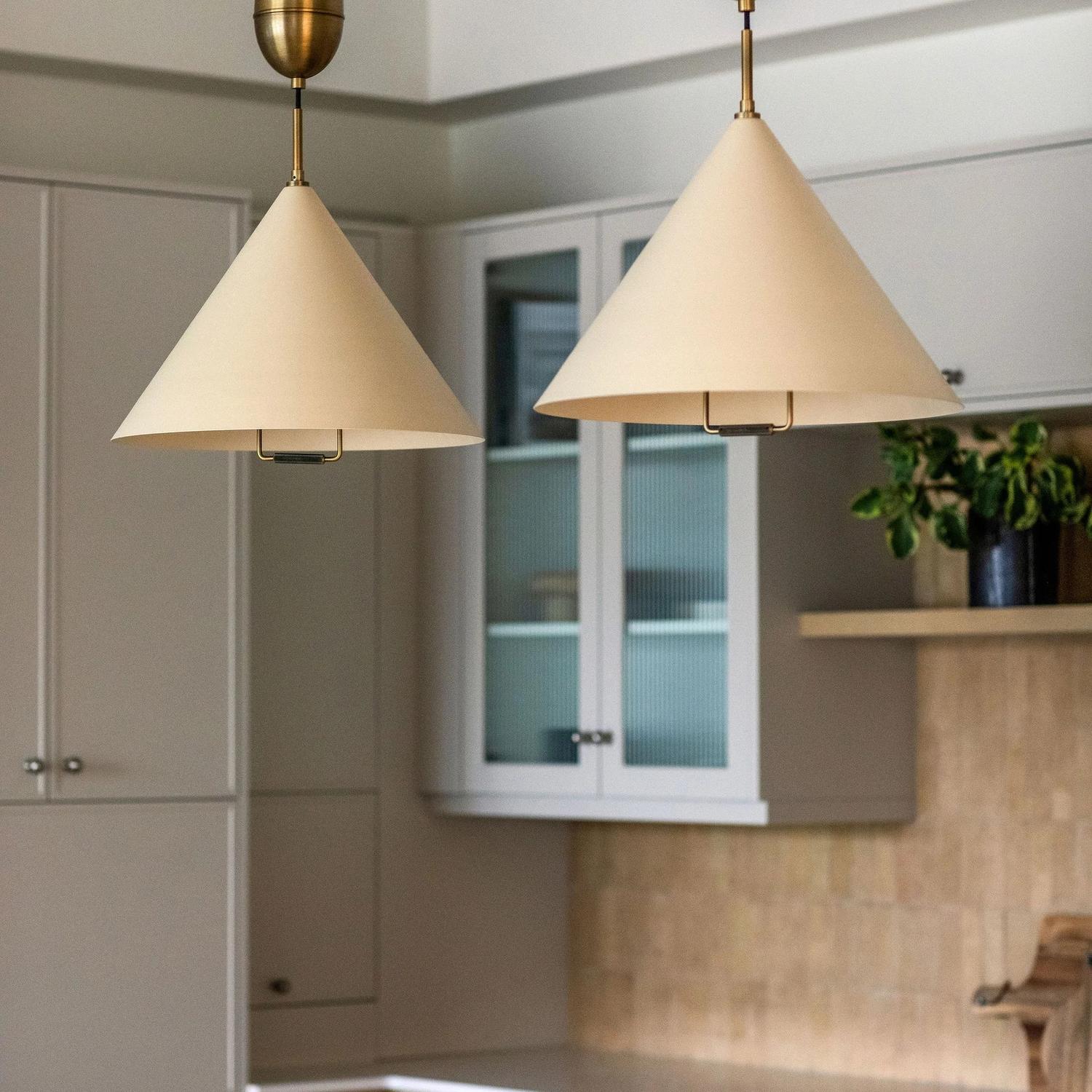 Fontana - Soft Sand Light - Andrew Martin