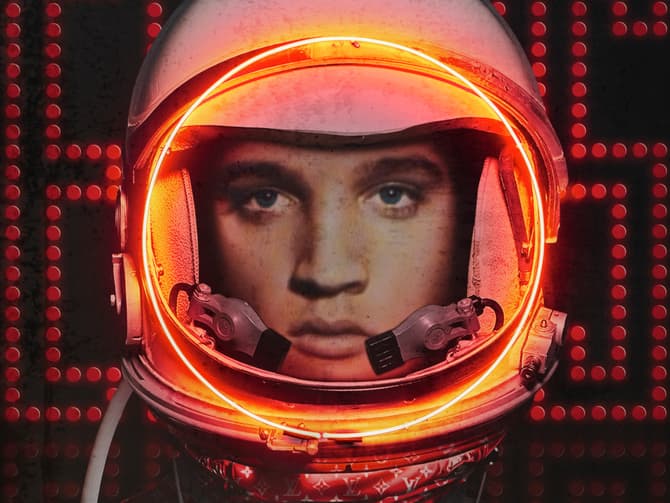 Space Man Elvis Red Neon Artwork - Andrew Martin