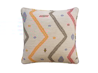 Striking patterned cushion