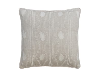 Embroidered leaves in ivory