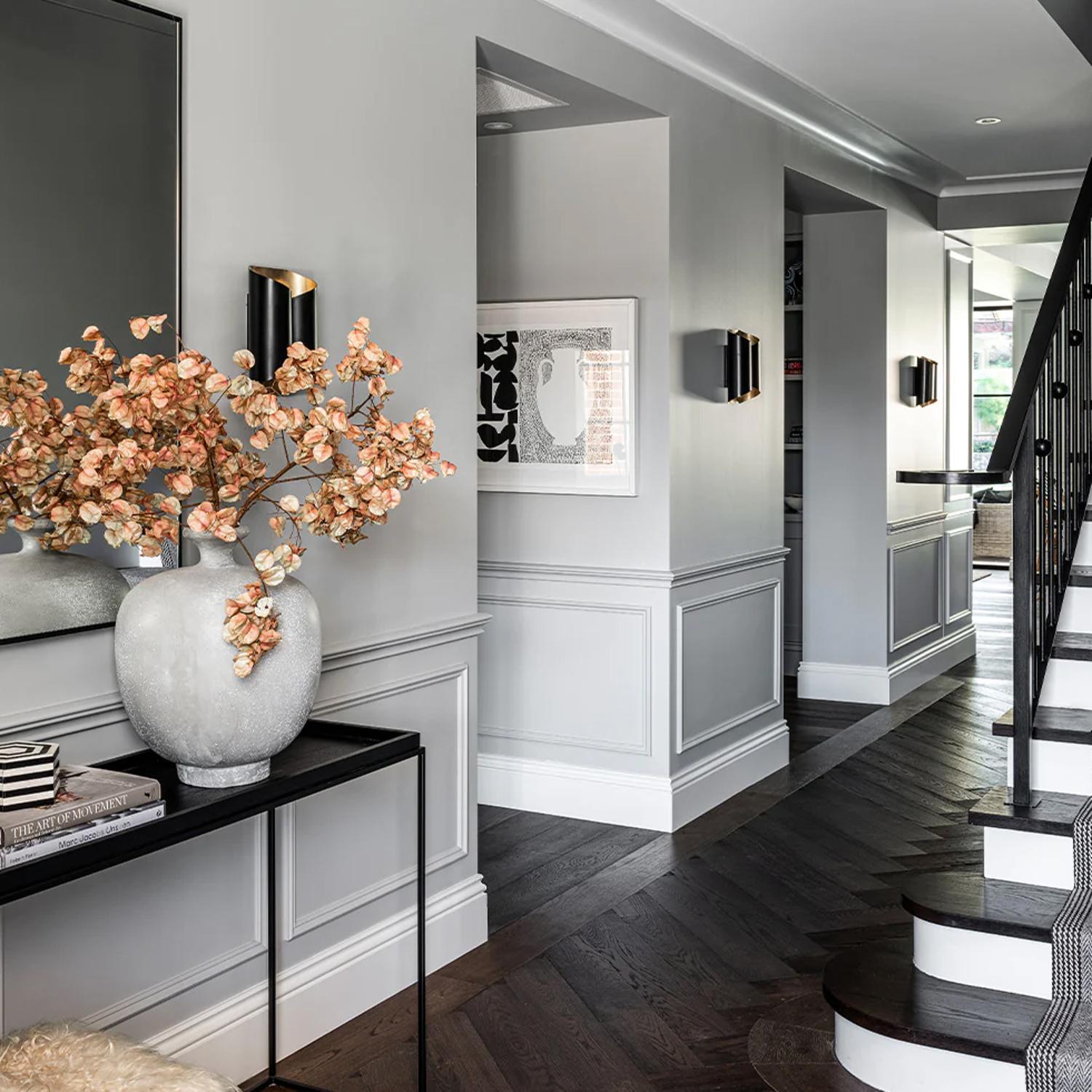 Selfoss Wide Wall Light Brass Wall Light Small Antique Brass - Andrew Martin