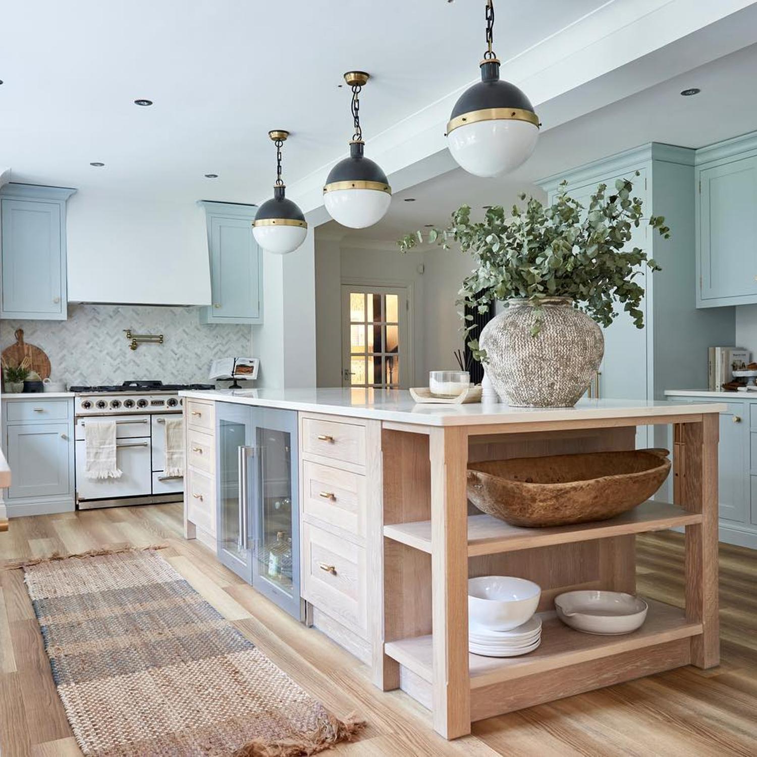 Hicks Pendant Bronze Pendant Light Large - Andrew Martin