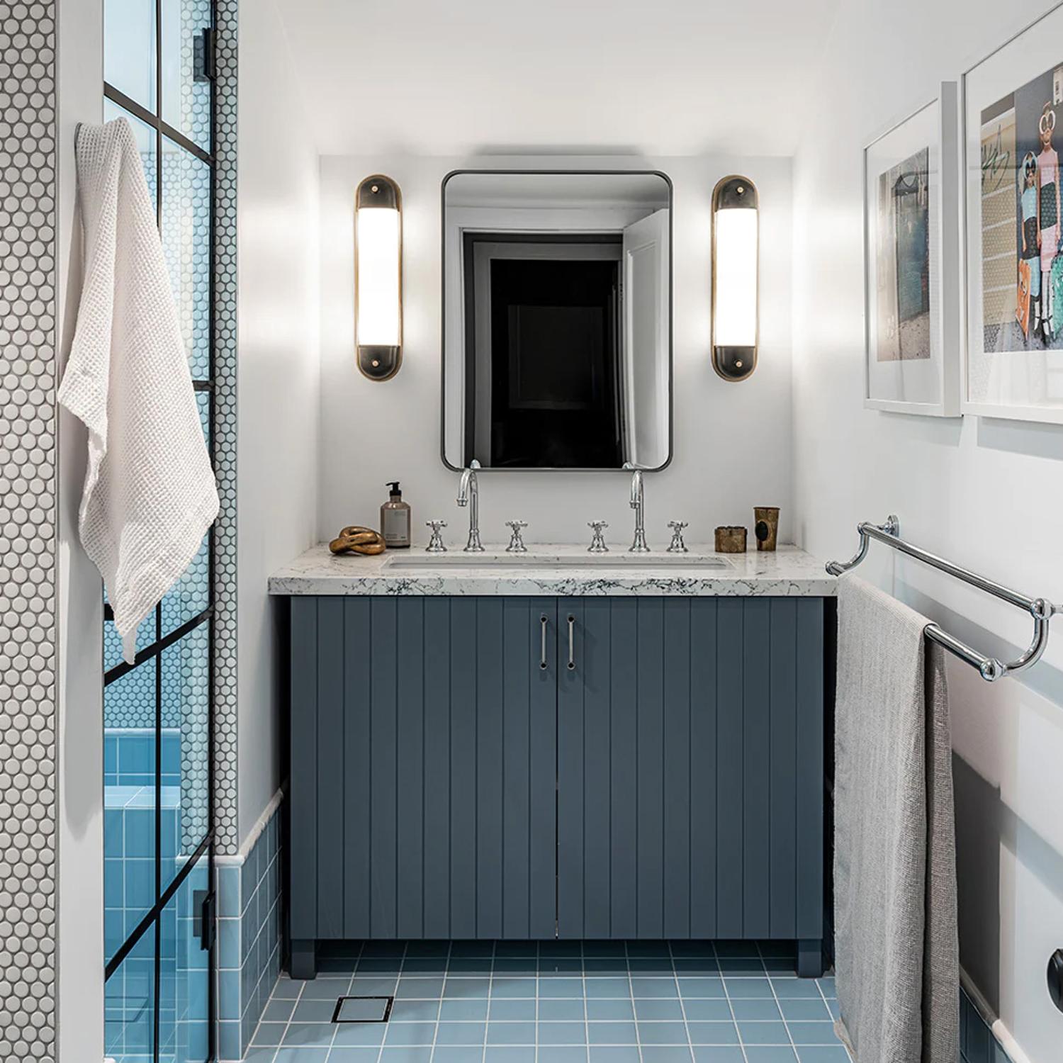 Selecta Wall Light Bronze Brass Wall Light Bronze Antique Brass - Andrew Martin