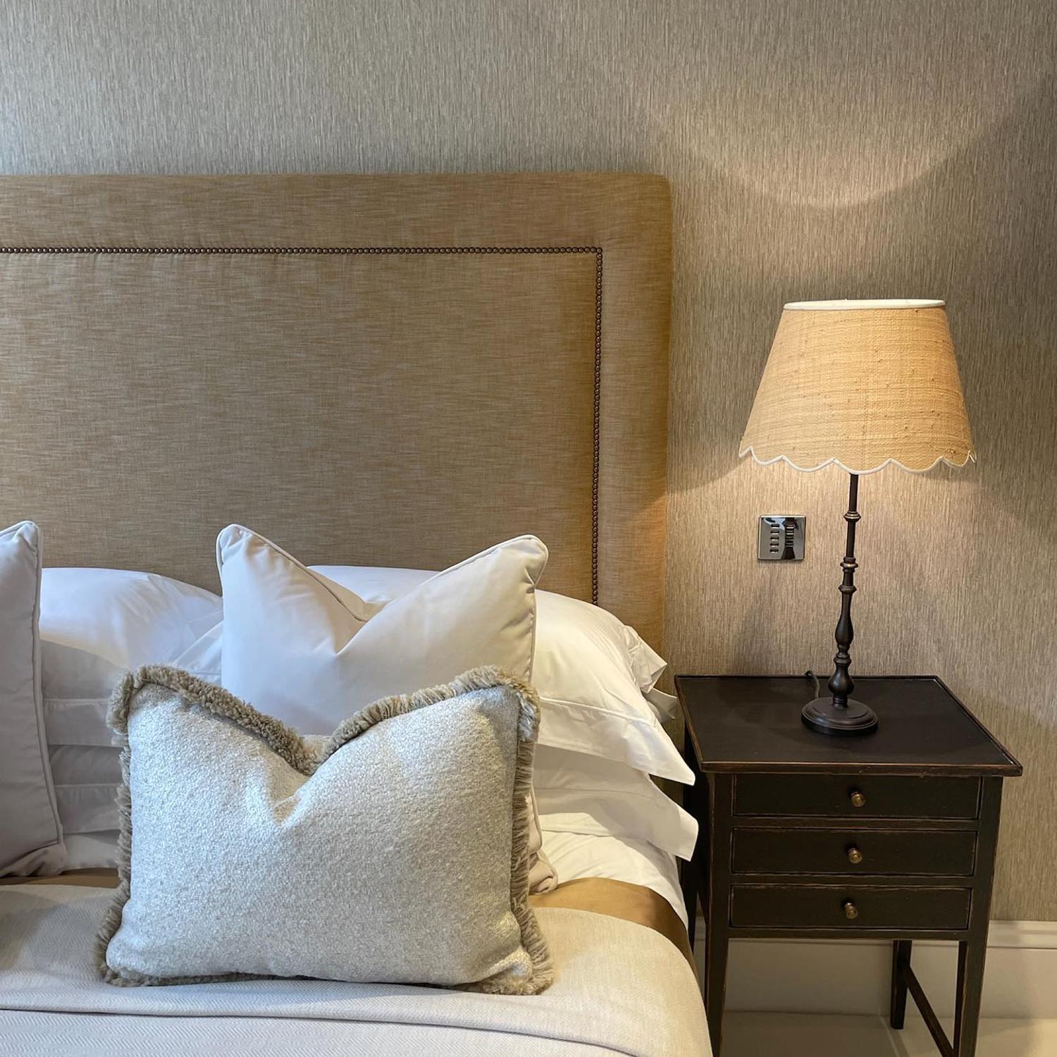 Huntsman Natural Medium Rectangle Sustainable Feather Cushion Natural Whiterussian - Andrew Martin Sophie Paterson Boucl With Trim Fringe Cot