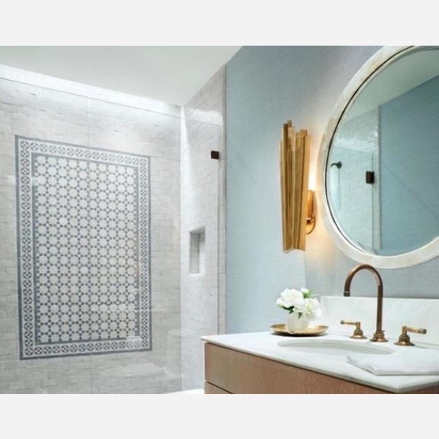 Claymore Wall Light Gild Wall Light Medium - Andrew Martin