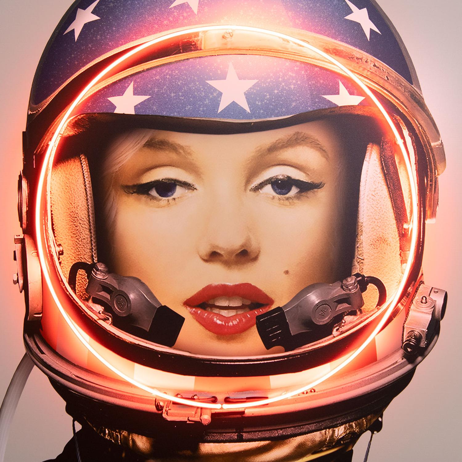Space Girl Marilyn Gold 109cm X 150cm - Andrew Martin