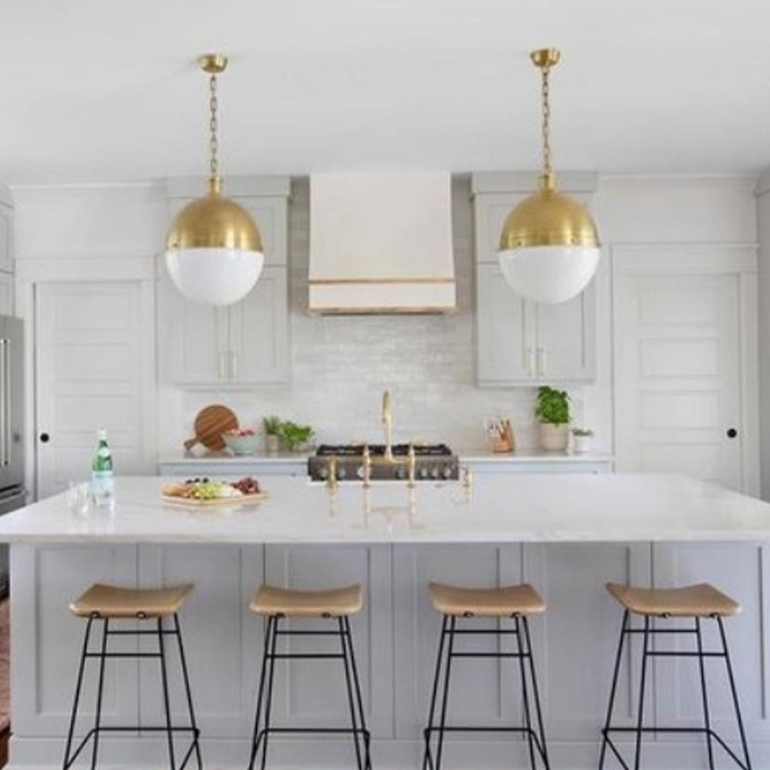 Hicks Pendant Brass Pendant Light Extra Large Hand-rubbed Antique Brass - Andrew Martin