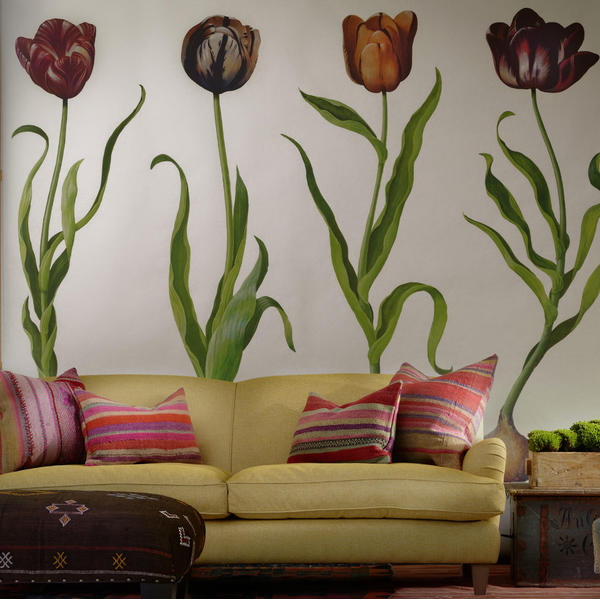 TulipsWallpaper_AndeanCushions_ClaraCustomSofain_NevadaEagle_VictoriaCustomChairAndean